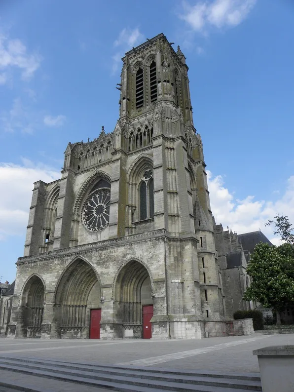 Soissons (02) Cathédrale Façade occidentale 1
