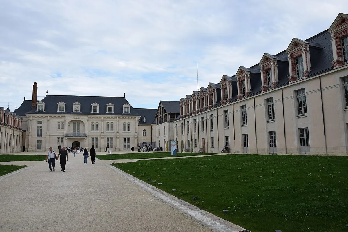 Château de Villers-Cotterêts ext 2024-08